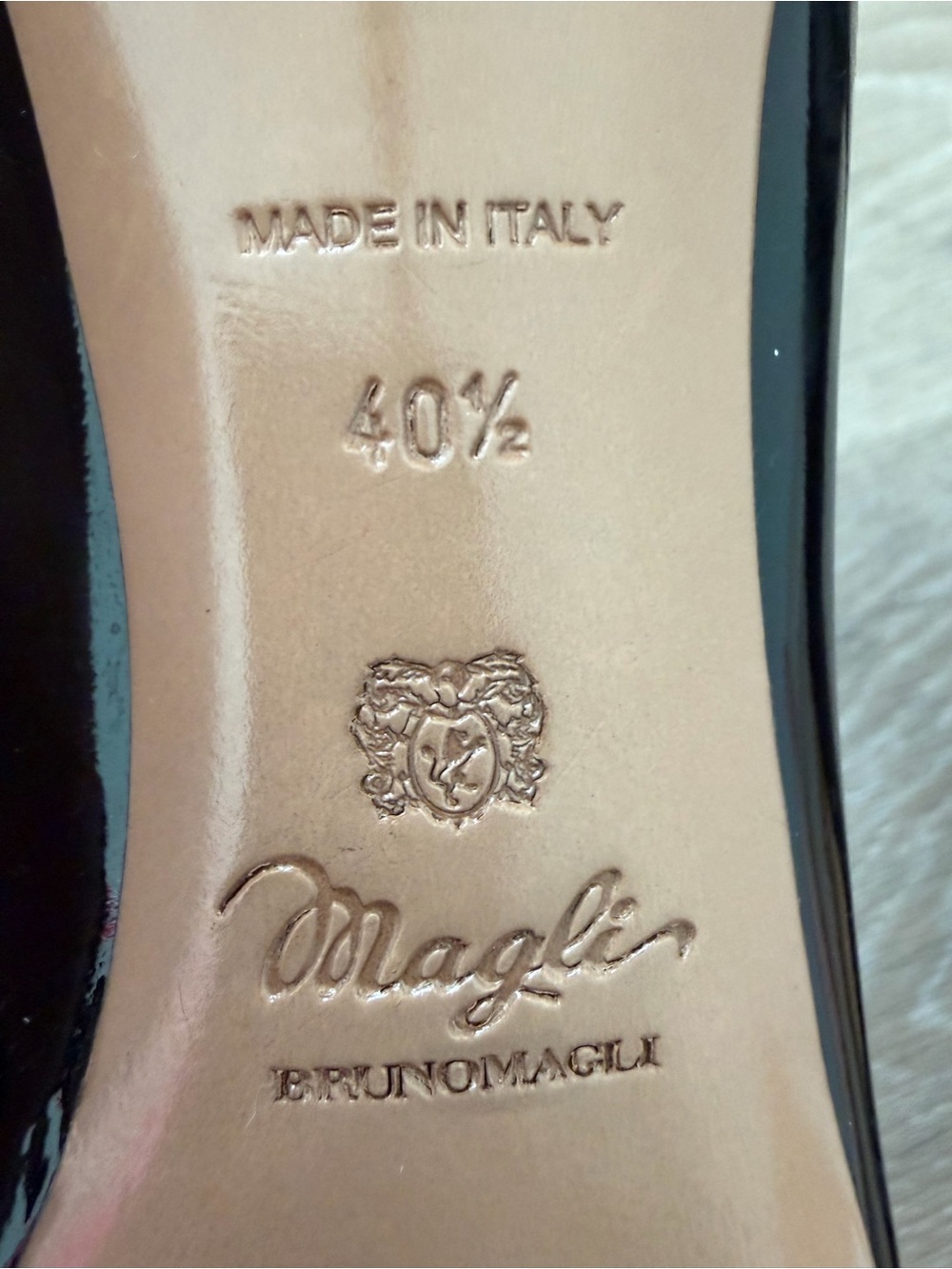 Magli Bruno Magli Black Patent Pointed-Toe Mid Heel Pump - Picture 8 of 10